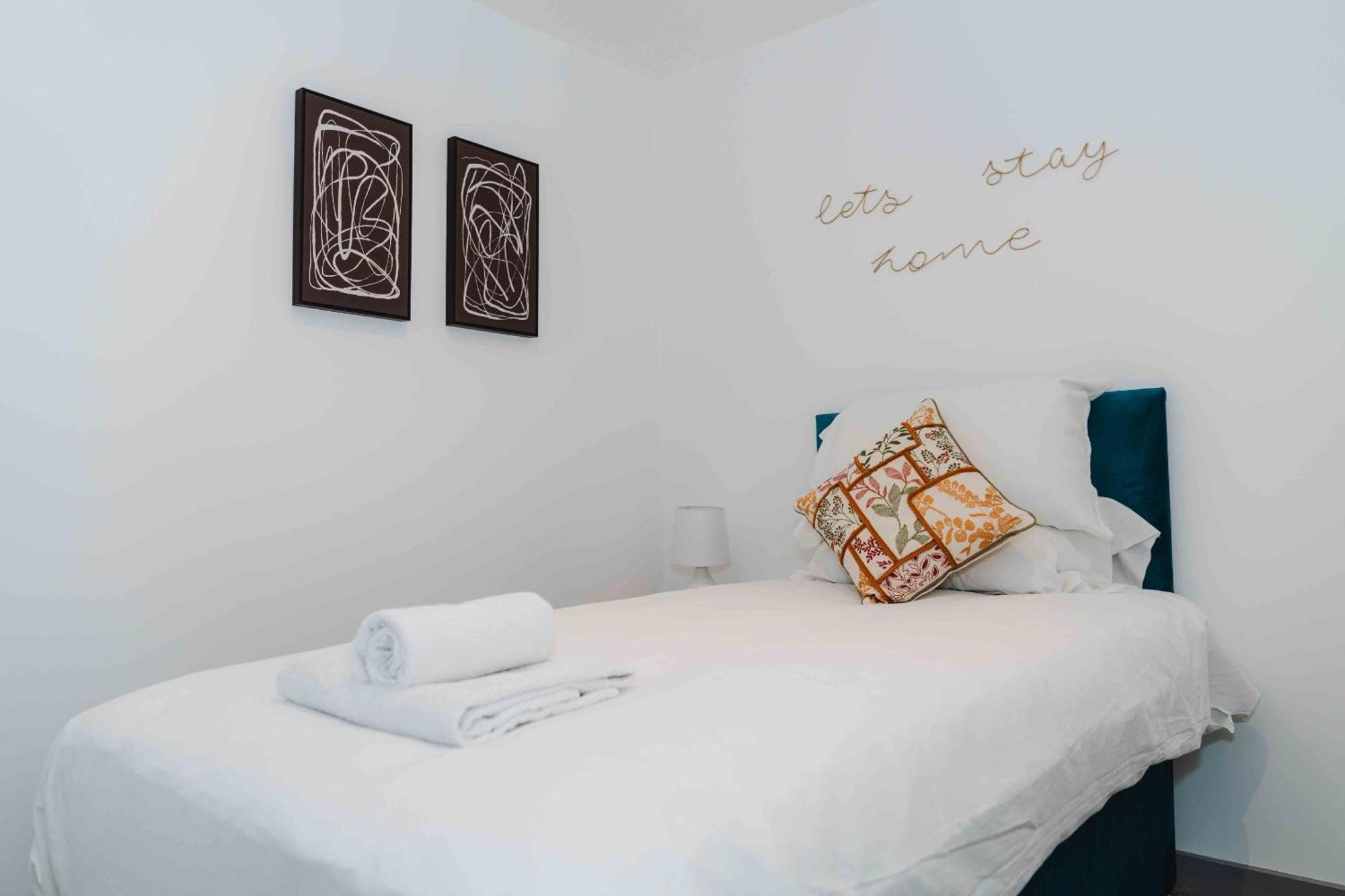 קינגסטון אפון הול George House Modern Apartments By Vichy חדר תמונה